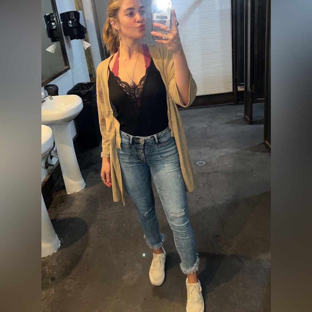 Meet your Posher, Brittney